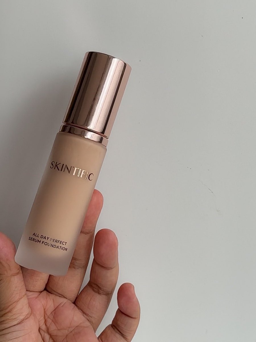 swextdemon's tweet photo. GILA FLAWLESS BANGEEEET, cushion nya aja menurutku udh bagus bgt ini foundation nya lebih bagus lagi!

coverage nya ok bgt, ini aku ngga pake primer/ concealer sama sekali.
makin lama makin nempel di kulit seamless banget, seneng bgt kaya nemuin hidden gem! https://t.co/Iaz5oURtYw