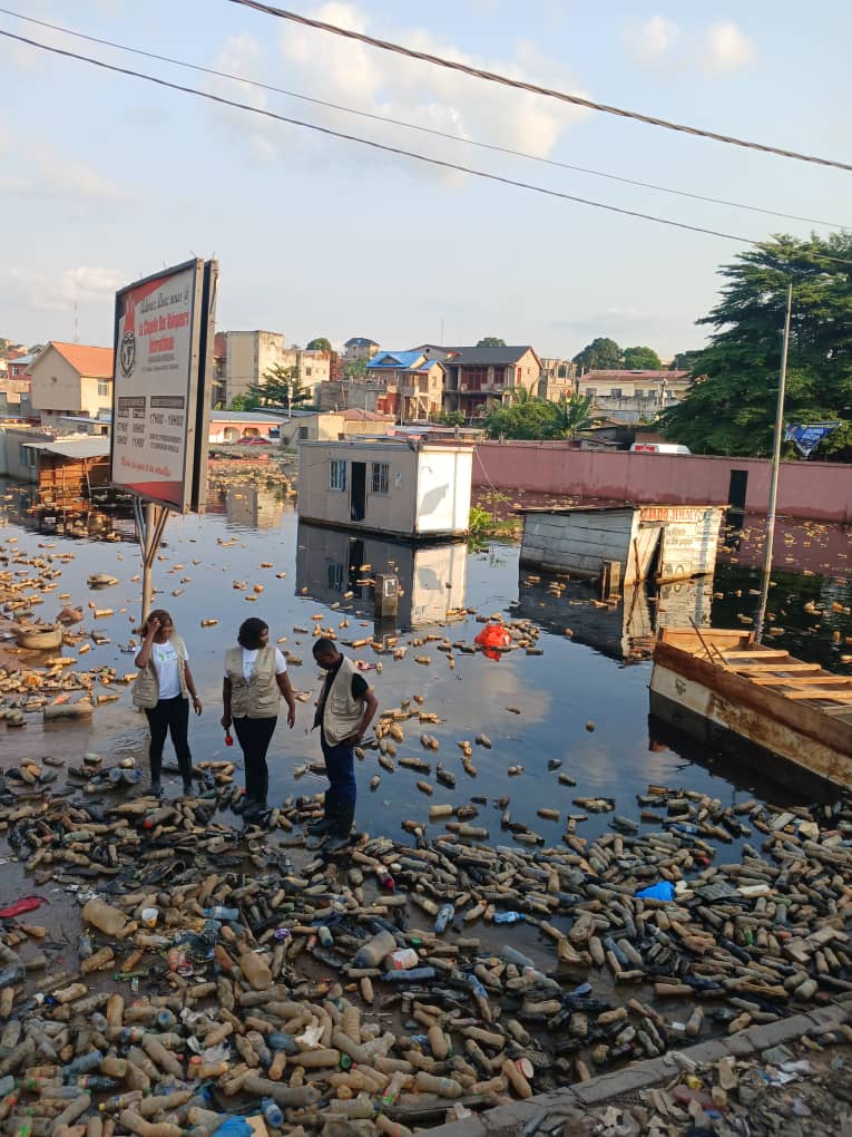 NKwady's tweet photo. Les inondations à Kinshasa. Nous étions sur le terrain. La Minute Écolo vous amène en pleine immersion de ce calvaire kinois!!!
N’oubliez pas de vous abonner, de liker et laisser votre point de vue en commentaire!
https://t.co/8fTIEcX6Gu

@Evebazaiba https://t.co/CM7wMyN0wr
