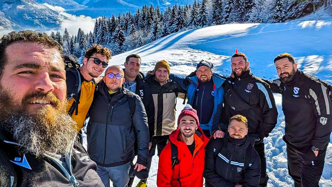 𝗦𝘁𝗮𝗴𝗲 𝗱𝗲 𝗰𝗼𝗵𝗲́𝘀𝗶𝗼𝗻 𝗽𝗼𝘂𝗿 𝗻𝗼𝘀 𝗚𝗿𝗲𝗻𝗮𝘁 💪🇱🇻

Notre Équipe Première a vécu une belle 𝗿𝗮𝗻𝗱𝗼𝗻𝗻𝗲́𝗲 𝗲𝗻 𝗺𝗼𝗻𝘁𝗮𝗴𝗻𝗲 samedi dernier 🏔🤗