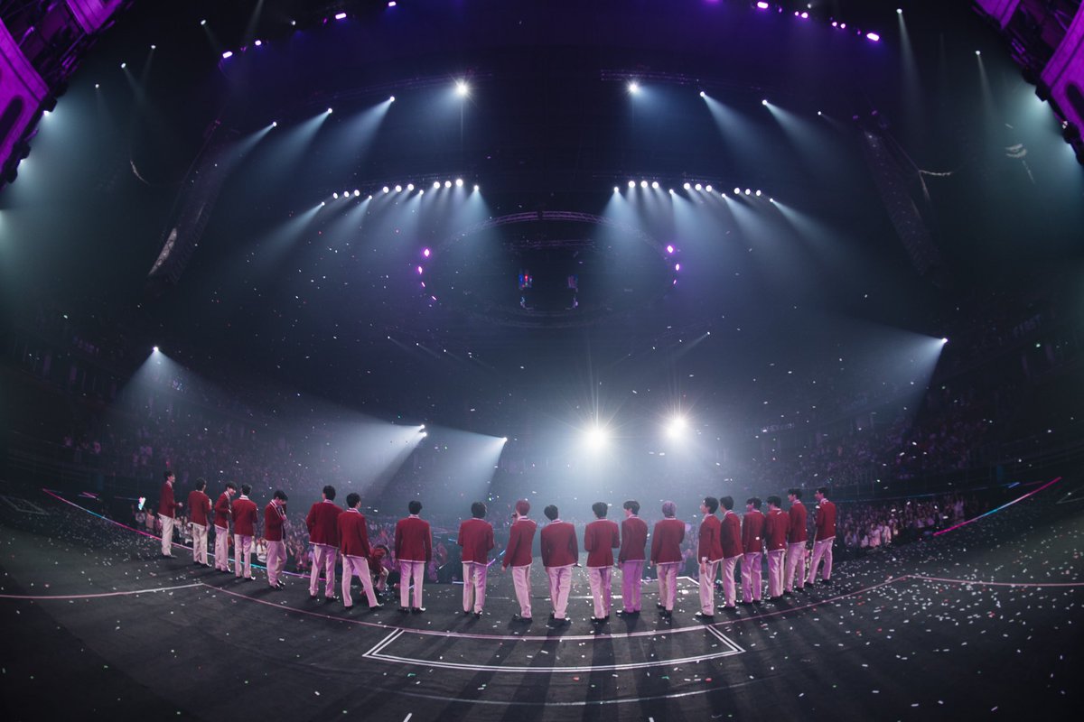 netsiraphop's tweet image. 🖤 (DMDLand2) #DMDLAND2CONCERT 
#netsiraphop 
Part 1 : 

ดูมันดิทำให้เน็ตเติบโตขึ้นจริงๆ ทั้งเรื่องการแสดง การร้องการเต้น และในทุกๆpart 3-4ปีที่อยู่ดูมันดิมา ไม่เคยหยุดที่จะเรียนรู้จริงๆ555555 ได้ทำทุกอย่างที่อยากทำ ขอบคุณโอกาสที่พี่Aofให้จริงๆครับ ดีใจที่ได้อยู่ดูมันดินะครับ…