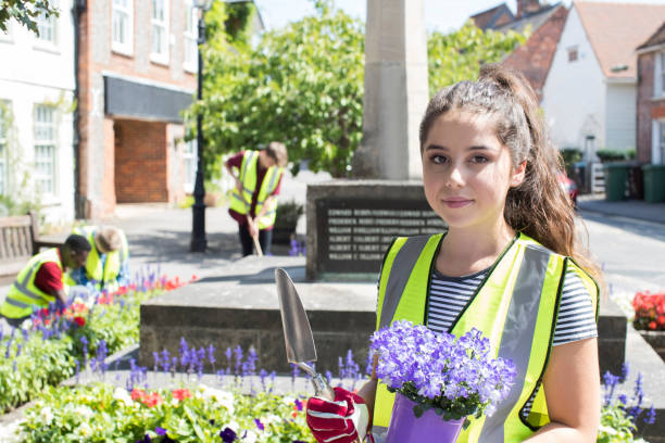 We are looking for a Supervisor Gardener! The successful applicants will oversee and carry out horticultural, landscaping and ground maintenance duties to improve Edinburgh’s parks, gardens, greenspaces and cemeteries. myjobscotland.gov.uk/councils/city-… #WorkForEdinburghCouncil