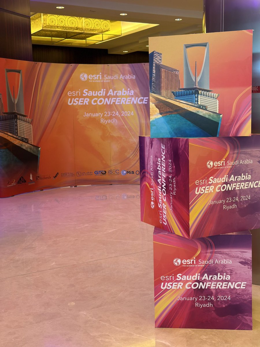 xrh_v's tweet image. مؤتمر مستخدمي ESRI في السعودية 🇸🇦

 #Esri #EsriSaudiArabia #GISCommunity #GIS #GeospatialInnovation #GIS #ArcGIS #userconference