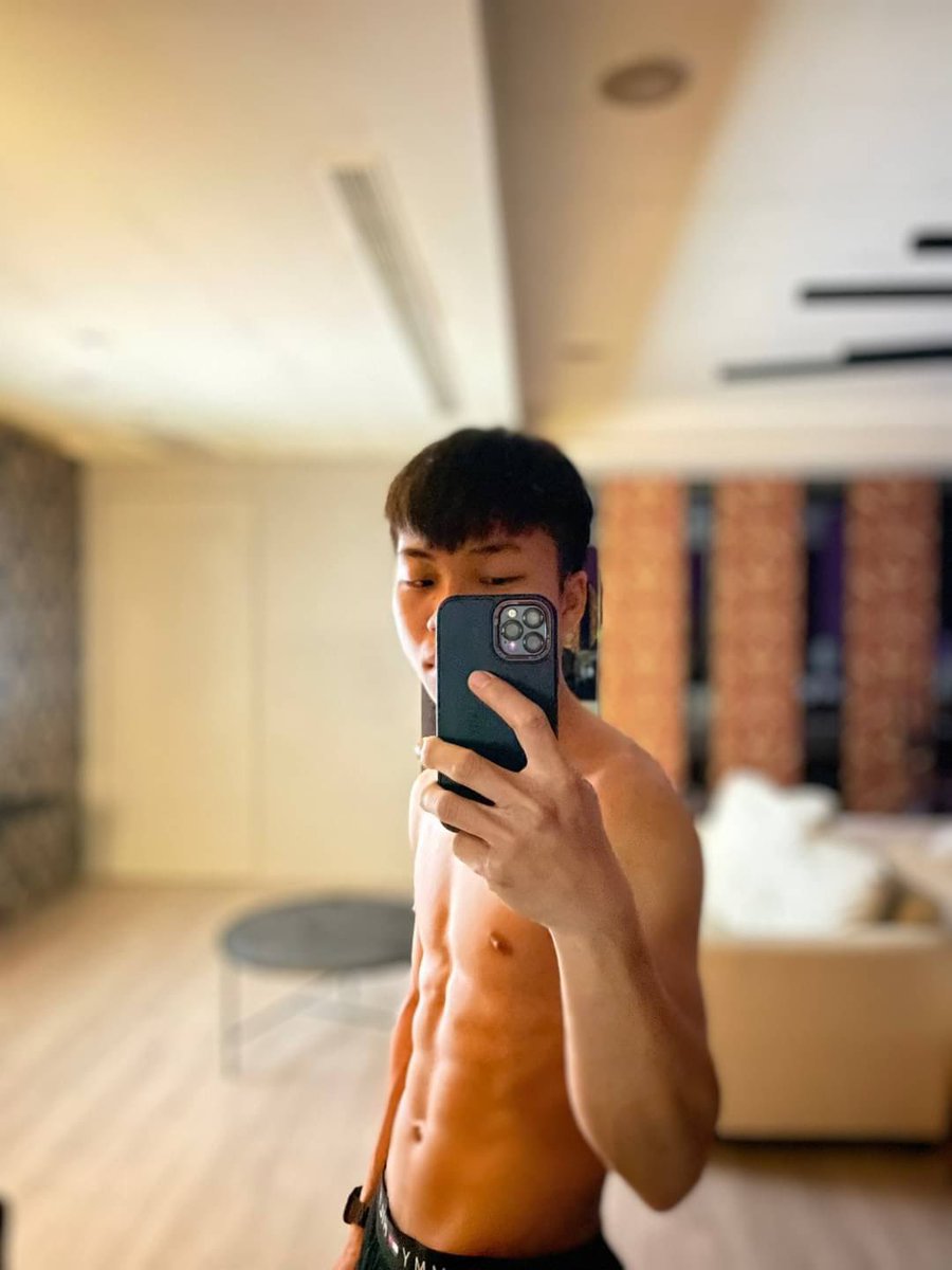 天氣好冷ㄡ 誰可以帶我去泡溫泉♨️♨️🥺