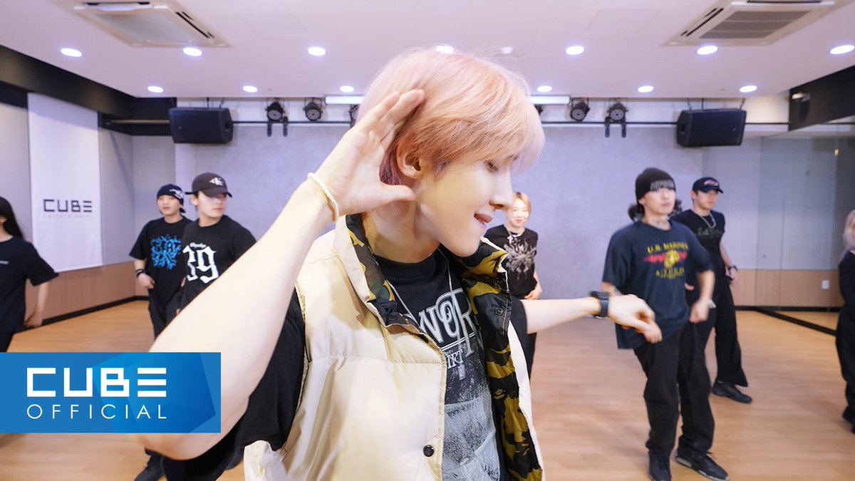 [📽] 후이 - '흠뻑(Hmm BOP)' Choreography Practice Video (Moving Ver.)

▶ youtu.be/OhI3yKfo-Wc

#후이 #HUI
#WHU_IS_ME_Complex
#흠뻑 #Hmm_BOP