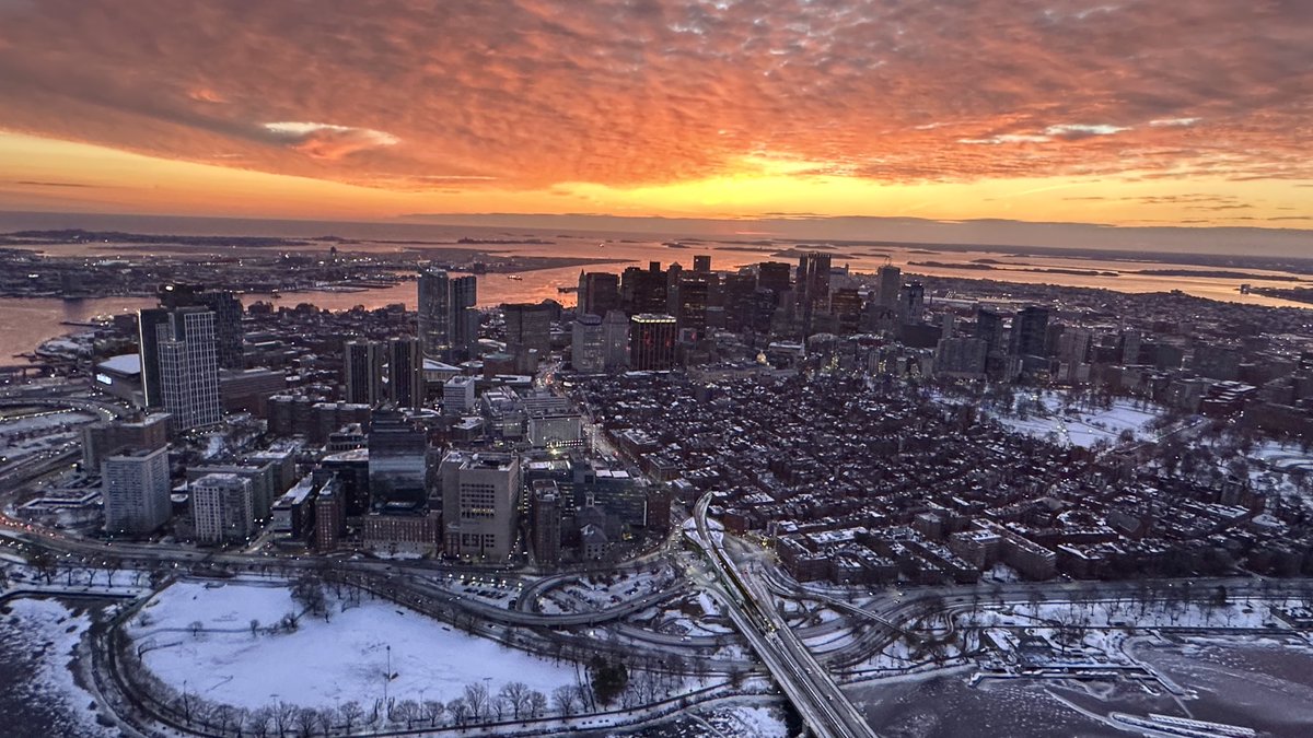 From just now over the Charles River...  #BostonSunrise #BostonWeather