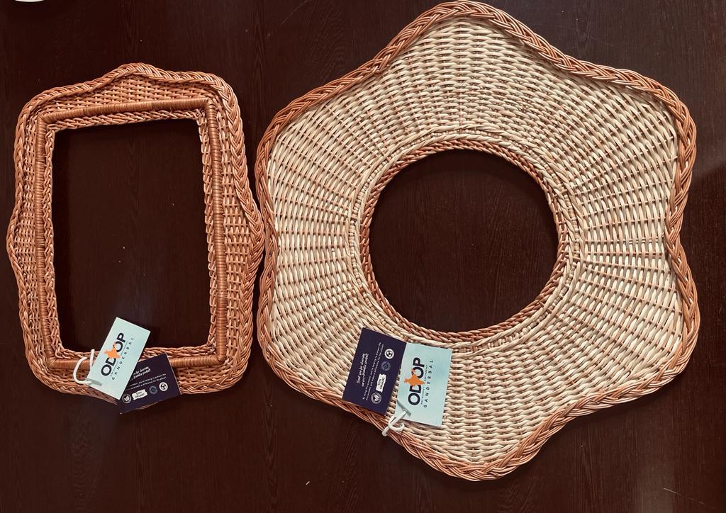 ODOP_IND's tweet photo. The Ganderbal administration, Jammu &amp; Kashmir, under the supervision of Shri Shyambir, Deputy Commissioner, Ganderbal, has tagged willow wicker at the district handicraft store and all #ODOP willow wicker retail showrooms across the #Ganderbal district.

#OneDistrictOneProduct https://t.co/luaOrGMM4W