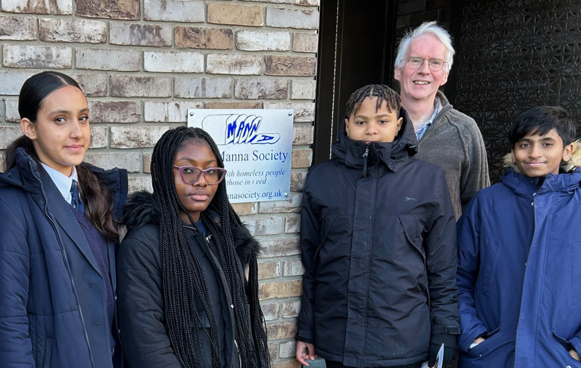 St Mary's Croydon (@smch_cr) on Twitter photo Last week, pupils delivered our Advent donations of boxes of food and clothing to The Manna Society, near London Bridge, to support their work with the homeless. Thank you for making us so welcome, and allowing us to see the Day Centre in action. <a href="/MannaCentre/">The Manna Society</a> <a href="/rcaoseducation/">Education Service - Southwark</a> Last week, pupils delivered our Advent donations of boxes of food and clothing to The Manna Society, near London Bridge, to support their work with the homeless. Thank you for making us so welcome, and allowing us to see the Day Centre in action. <a href="/MannaCentre/">The Manna Society</a> <a href="/rcaoseducation/">Education Service - Southwark</a>
