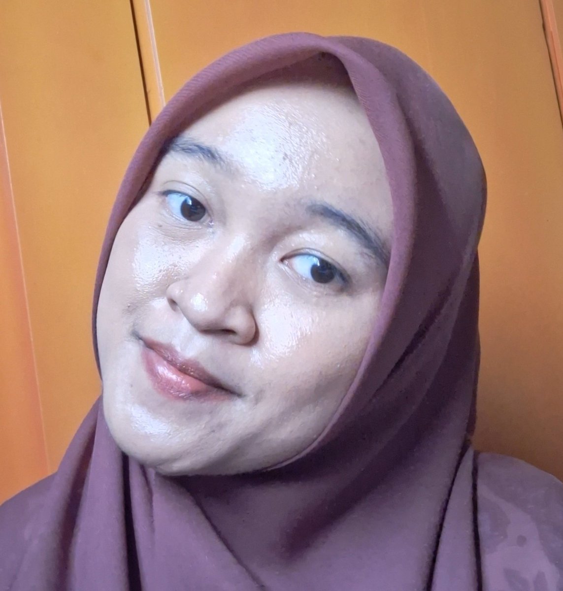 syaz1ti's tweet image. — Terkesima dengan teknologi baru dari produk Sunscreen @AzarineCosmetic kali ini
Re-apply sunscreen ter sat set cuman 15 detik aja hihi

‼️CERASPRAY SUNSCREEN‼️

#AzarineEffortlessProtection #AzarineCeraspray
Yuk kita bahas !!!