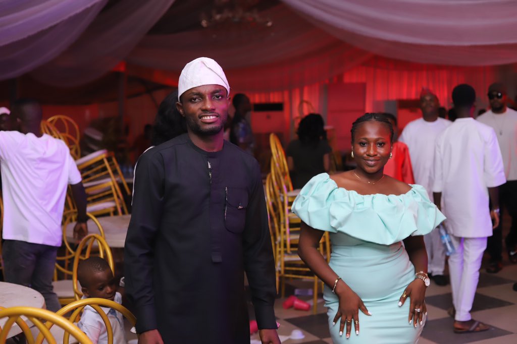 HallmarkFinltd's tweet photo. Tag a teammate who made the party special and tag a friend you know in the pictures๐๐๐.
#newyearparty #chigroup #hallmarkfinance #memoriestocherish https://t.co/F4Km32s45s