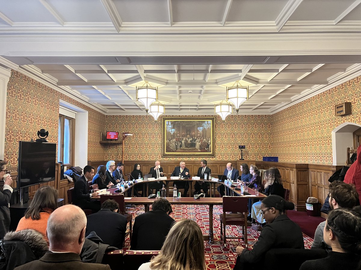<a href="/Policy_Connect/">Policy Connect</a> and the <a href="/DataAPG/">All-Party Parliamentary Group on Data Analytics</a> recently partnered with the <a href="/publiclawprojct/">Public Law Project</a> for a panel event on the ‘Public Use of AI’. Chaired by Lord Clement-Jones, the session considered the future of public sector use of #Data and #Automation.
policyconnect.org.uk/news/public-us…