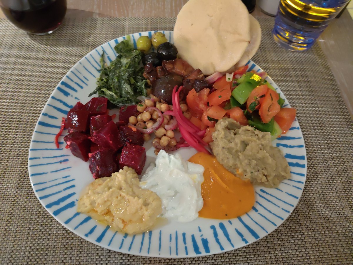 Middle Eastern food, ala Viking, in Istanbul