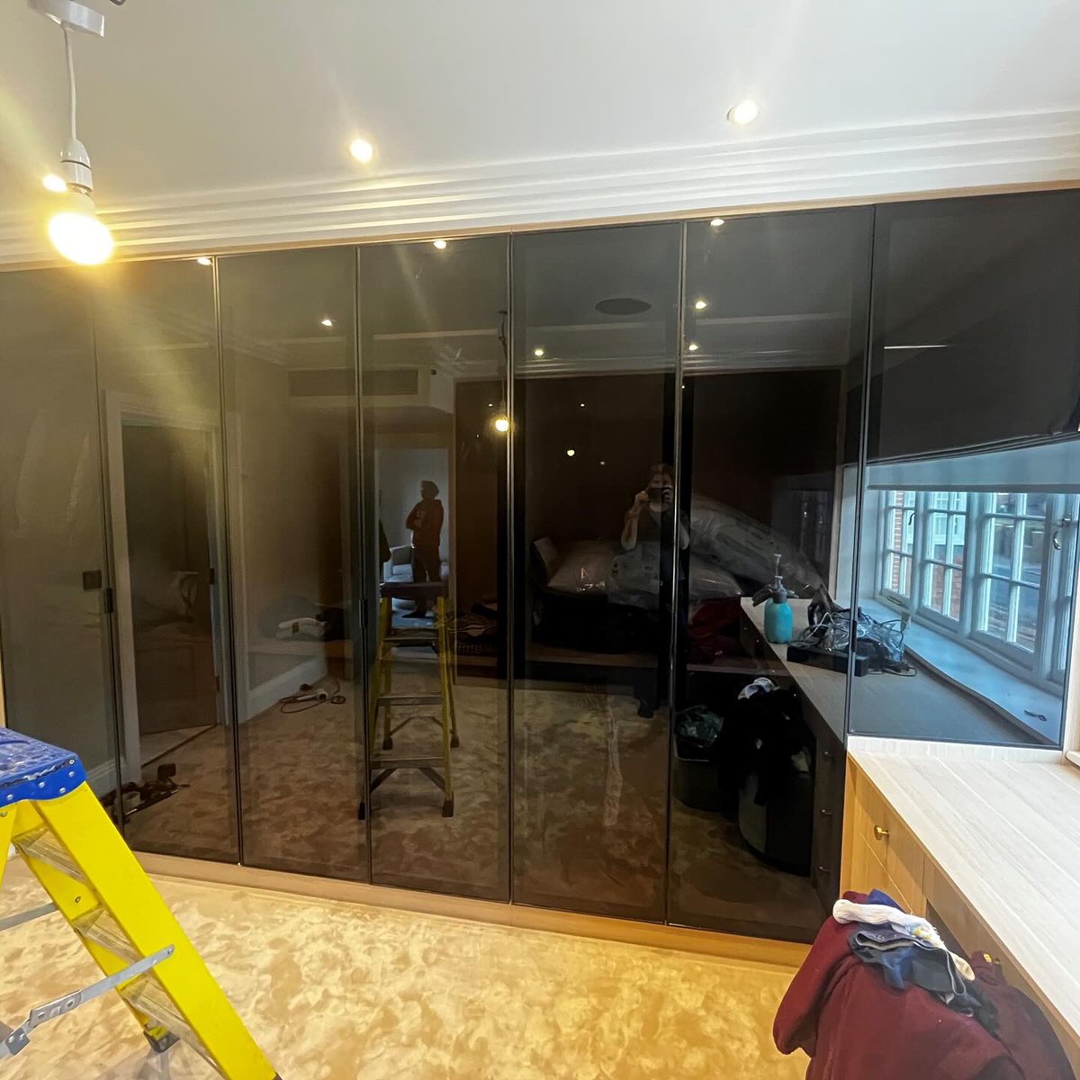 mickycalcott's tweet photo. A selection of our installations from the past couple of weeks. 

Printed manifestation for an office partition

Frosted privacy for a glass balcony

Tinted window film for a wine collection

Shop front window graphics for branding https://t.co/UaPYGv0cjA