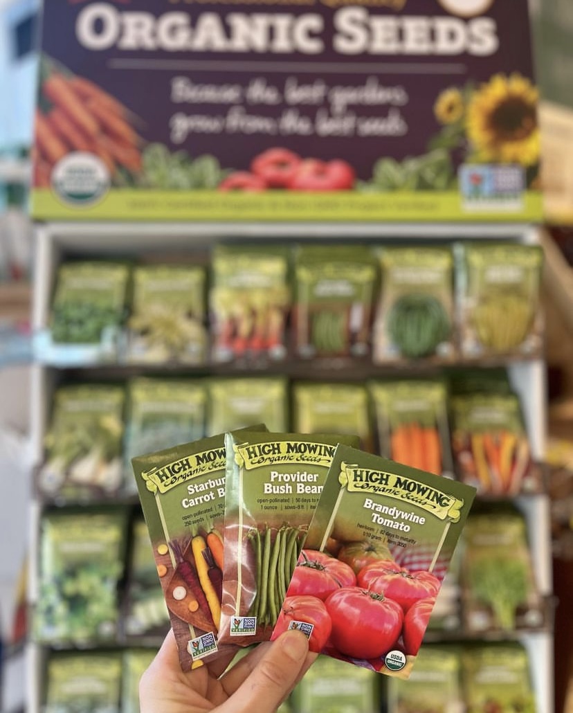 Sometimes the best laid #gardenplans go sideways, and we’re one packet short. When you need #seed RIGHT NOW where do you run to? 

Give your neighborhood #seedstore a shout out in the comments and be entered for a chance to #win a High Mowing #SeedStarting Kit!' 💬❤️