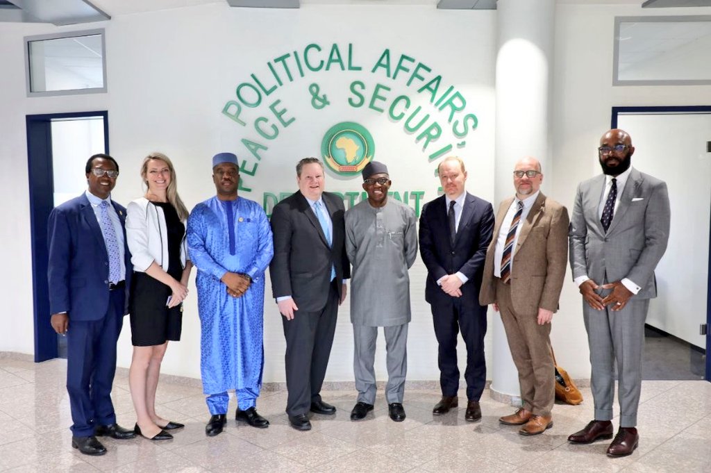 Bankole_Adeoye's tweet photo. Fruitful strategic discussions with Amb. Mike Hammer (@MikeHammerUSA), US Envoy to the Horn of Africa and his team. We exchanged a range of views on the current dynamics in the Horn of Africa and our common efforts to find lasting solutions. #Somalia, #Sudan & #AUPSOs https://t.co/inWXuIdQvB