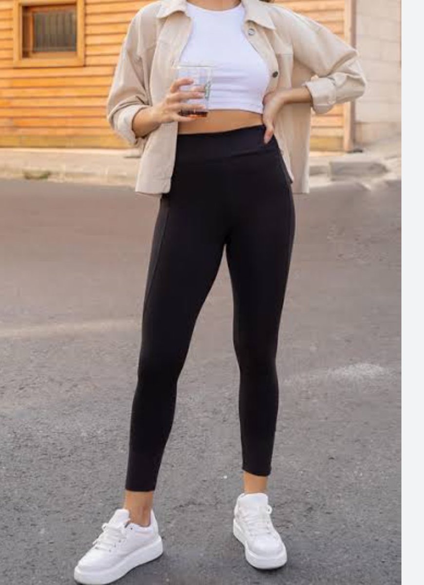 kız: ben de senin gibi siyasete cok ilgiliyim biliyo musun

erkek: anlıyosun yani anlattıklarımı :)

kız: sen abdulhamidi savundun!!!! ahuhauhuu 

erkek: savunmadımmm!! ehehehehehe

erkek: çıkar göster djdjdjsjsjsjs

kız: isicemmmmmm