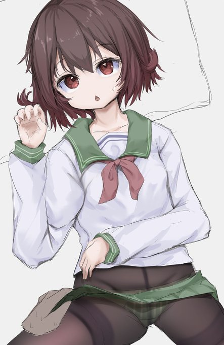 仮眠中提督を気附かれたの睦月ちゃん 