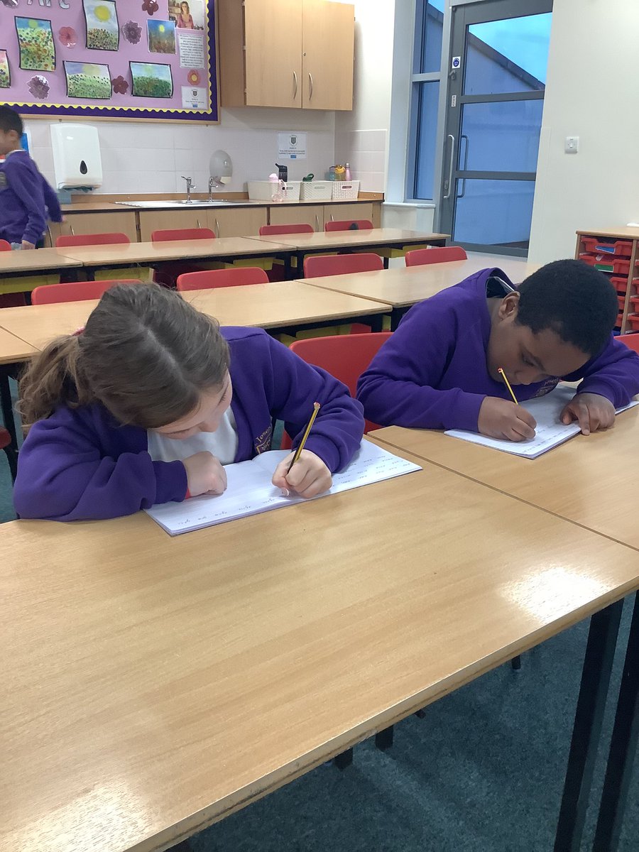 Y3 practise their handwriting every morning when they come into school, trying hard to improve their cursive handwriting ✍️ #sjrcyear3 #NationalHandwritingDay