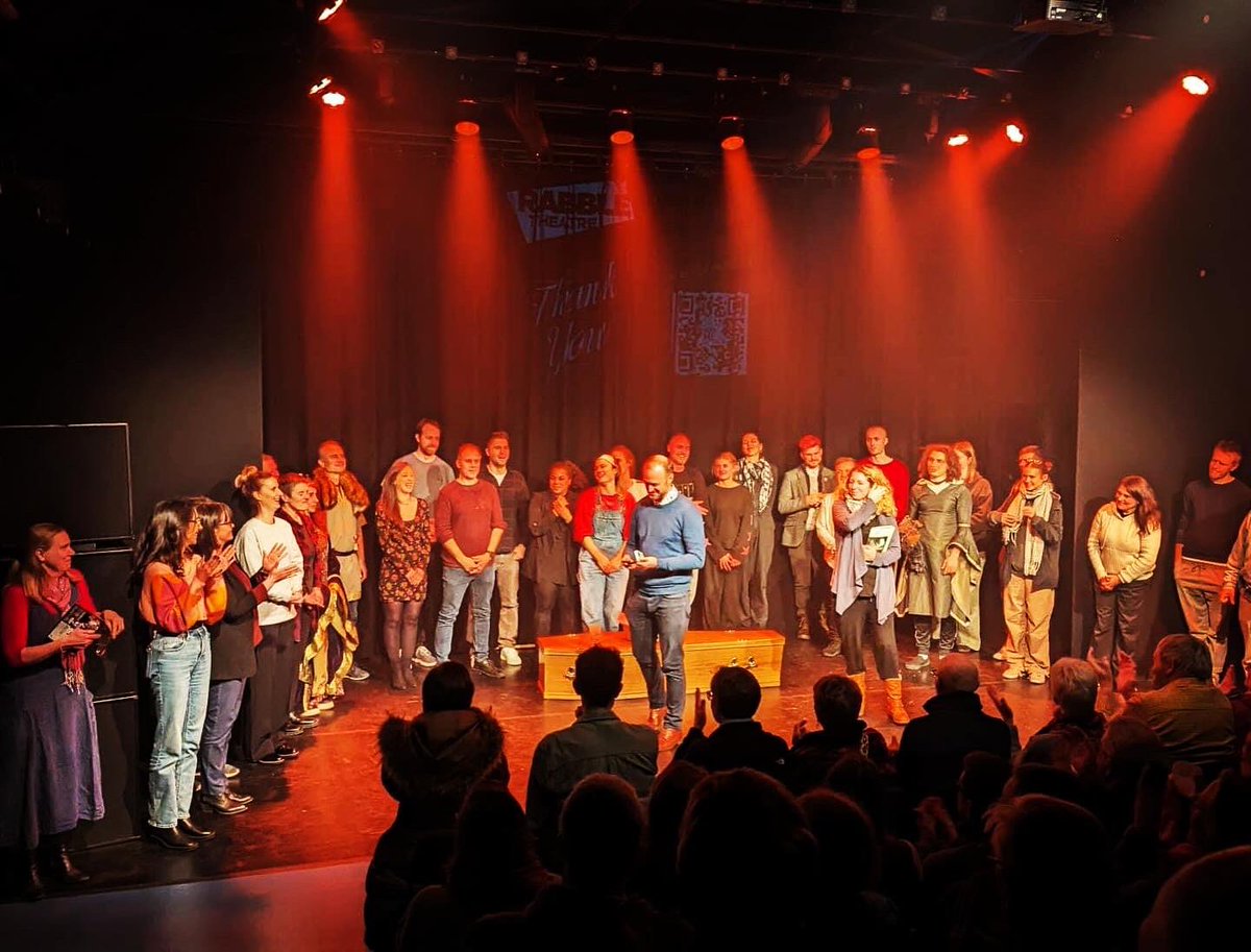 Great to have been part of #offtheblock with @RABBLE_theatre. Teams of actors, writers, directors and composers taking four plays from page to stage, and off-book, in just one day. Lovely reception from a sold-out audience <a href="/southstreetarts/">South Street Arts Centre</a> #theatre #rdguk