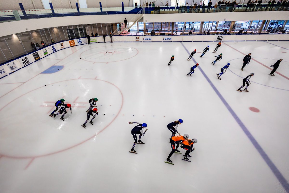 Afgelopen zaterdag organiseerden wij samen met de <a href="/KNSB/">KNSB</a> een KNSB-cup. 

Bedankt aan alle vrijwilligers voor het mogelijk maken van dit mooie evenement in de nieuwe IJshal de Vliet❤️

📸: Sander de Vries
