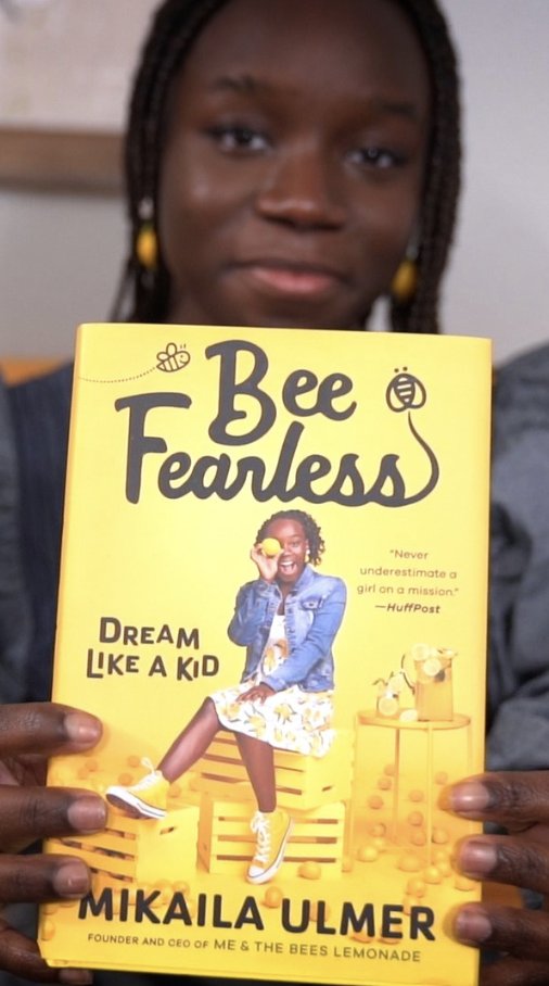 3 Reasons Why Your Bee-liever Should Read Bee Fearless

#1: Read the full story of growing Me &amp; the Bees and learn the lessons that I learned along the way
#2: Get inspired by a like-minded entrepreneur
#3 Gain tactful tools to be a change-maker

meandthebees.com/pages/mikaila-…