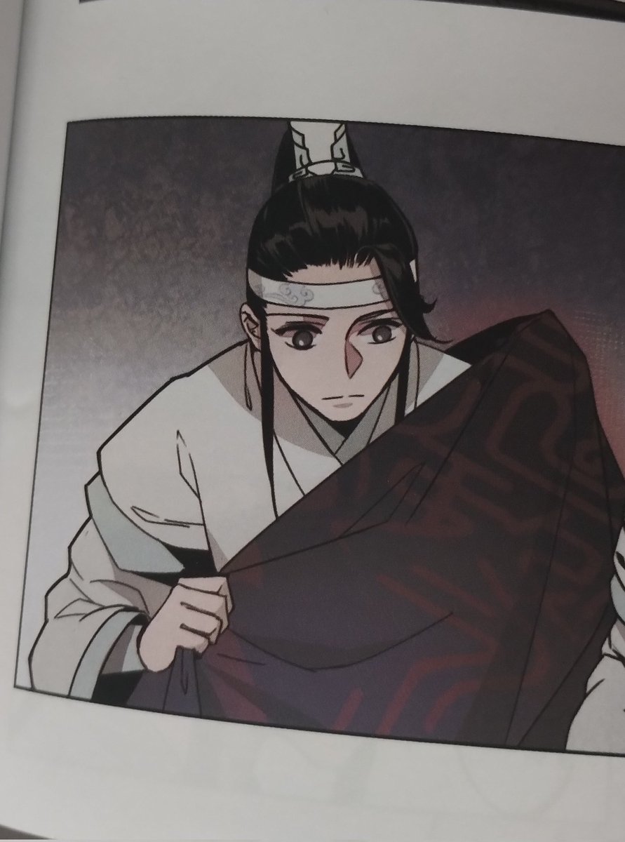 Wangji foi grandão sem medo, foi contra as regras do Clã pelo Sizhui, tornando ele membro da família principal do Clã Lan, com direito a usar a fita de testa com nuvens bordadas, mesmo ele não tendo relação sanguínea 🤧