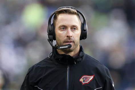 The Pittsburgh Steelers are expected to meet with Kliff Kingsbury for OC position.