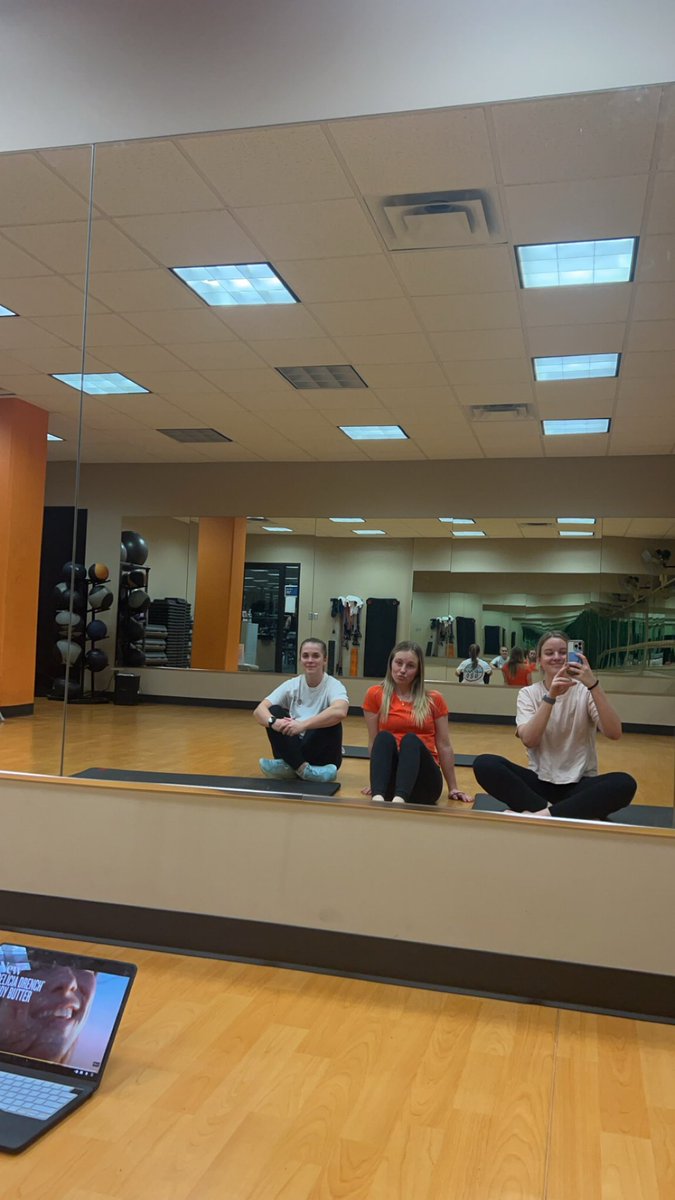 gabbysiemer's tweet photo. Just finished my first systems exam…Cardiovascular!! 🫀Content in the systems courses are starting to get more clinically based. Glad that I have some great friends to study (and take workout study breaks) with! We love to learn! #ECGexpert #AtrialStenosis #RheumaticFever https://t.co/AZKGpogYVR