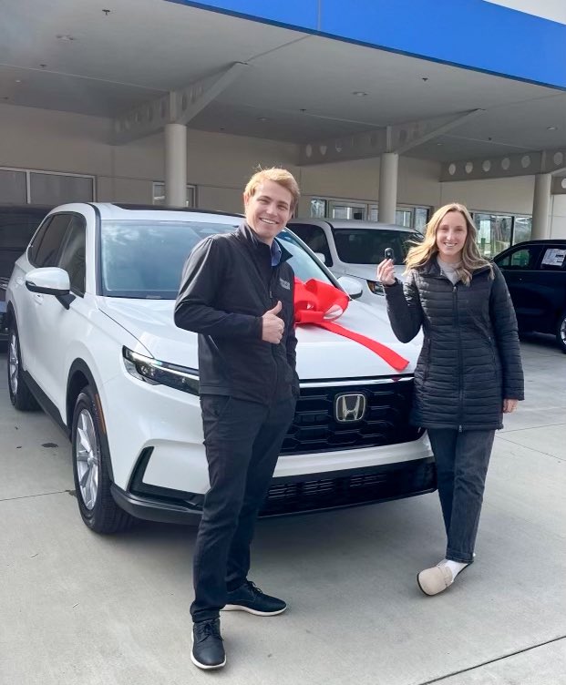 Ashley is excited to drive her Brand-New 2024 Honda CR-V on the road!🤩

🔹Congratulations on your new purchase & we are thrilled to welcome you to our #HendrickHondaFamily!💙
.
.
.
#happycustomer #newcarday #2024hondacrv #suv #newcarsworld #newcarlaunch #hondadealer