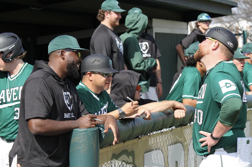 jakelindy2021's tweet photo. Just about 72 hrs from first pitch!

Uniforms going out.
Barrels getting louder.
Arms fine tuning.

boys are buzzin!

Is it friday yet!?!?
#havenmade #jucoroute #openingday https://t.co/8OPGLYH8Kb