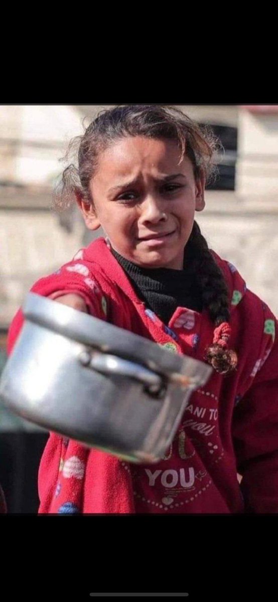 Bombalarla ölmeyen çocuklar da açlıktan ölüyor 😞 #GazaStarving