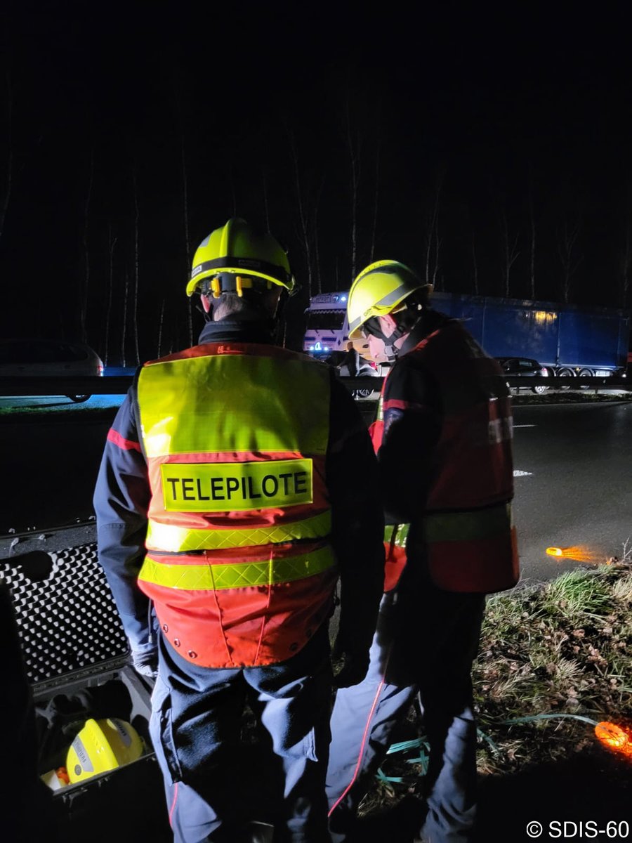 Pompiers60's tweet photo. #Intervention // Lors d’un accident cette nuit, l’équipe drones des #pompiers60 a été engagée pour retrouver une victime qui manquait à l’appel. La caméra thermique de l’appareil a permis de localiser le blessé à quelques dizaines de mètres et de guider les secours auprès de lui. https://t.co/gHrFittOci