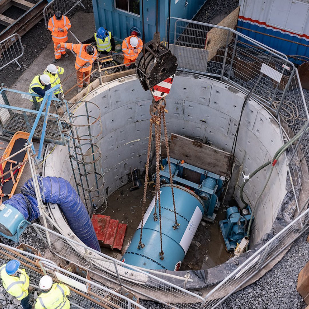 Specifyhub's tweet photo. A Tunnel Boring Machine, measuring 1.8m in diameter, has arrived in Meadow Lane Portadown for use on a key £7.8 million NI Water wastewater network upgrade.
Meadow Lane will remain open throughout the tunnelling works, which will continue until summer 2024.
#niwater #portadown https://t.co/iaoAKKqRmP