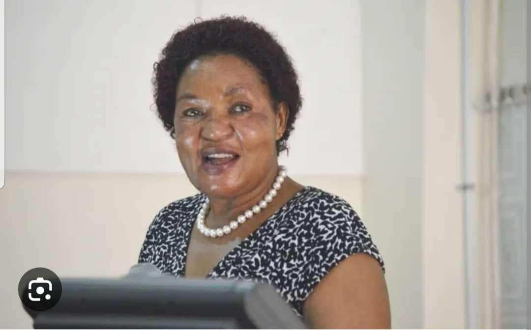 We mourn the passing of Prof. Josephine Kasolo, former Head of Dept of Physiology at MAK CHS with a profound legacy of over three decades, leaving an indelible mark on the medical community. Condolences to her family and the academic community. Rest in peace, Prof. Kasolo.