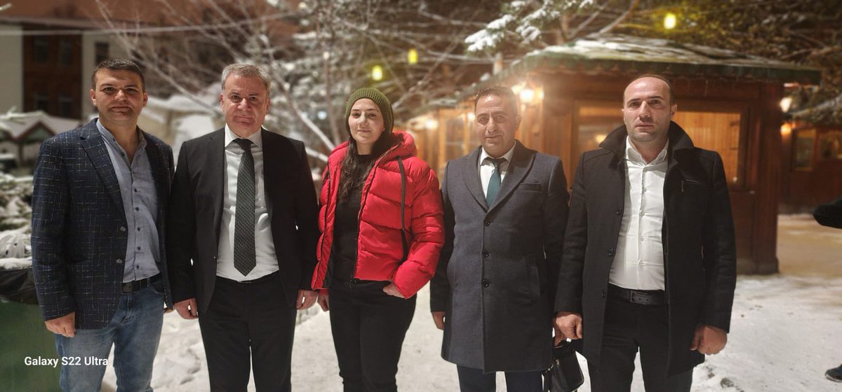 Erzurum’da Bağımsız Yerel Hak-Sen Genel Başkanı Yavuz Toptaş’la birlikte sendika temsilcilerimiz ve üyelerimizin katılımı ile yaptığımız toplantıda; işyerlerinde yaşanan sorunlar ve çözümü konusunda atılacak adımları değerlendirdik. Katılım sağlayan arkadaşlarımıza teşekkür