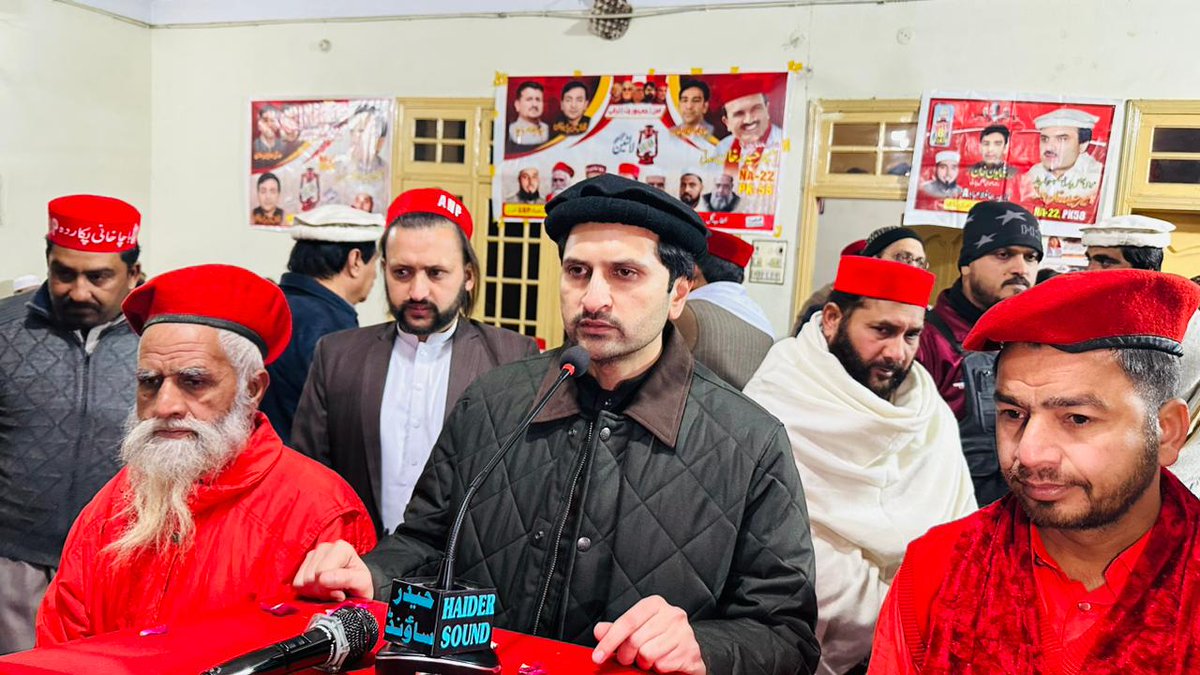 ANPMarkaz's tweet photo. پردل آباد سکندری (مردان) میں عوامی رابطہ مہم/شمولیتی تقریب۔ مرکزی سینئر نائب صدر و نامزد امیدوار این اے 22، پی کے 58 مردان امیرحیدرخان ہوتی، سابق امیدوار صوبائی اسمبلی علی خان، رکن صوبائی کونسل ہمایون خان سمیت دیگر ذمہ داران و کارکنان نے شرکت کی۔
#Vote4Laltain https://t.co/EOKEEe4Z4y