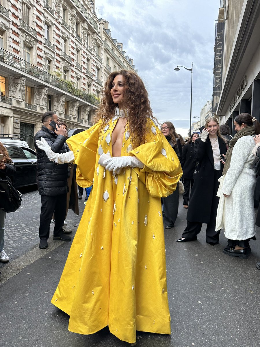 @myriamfares in Paris for fashion week haute couture…such a beauty ! pic taken by me 🥰 #FashionWeek #HauteCoutureWeek #myriamfares #ParisFashionWeek2024