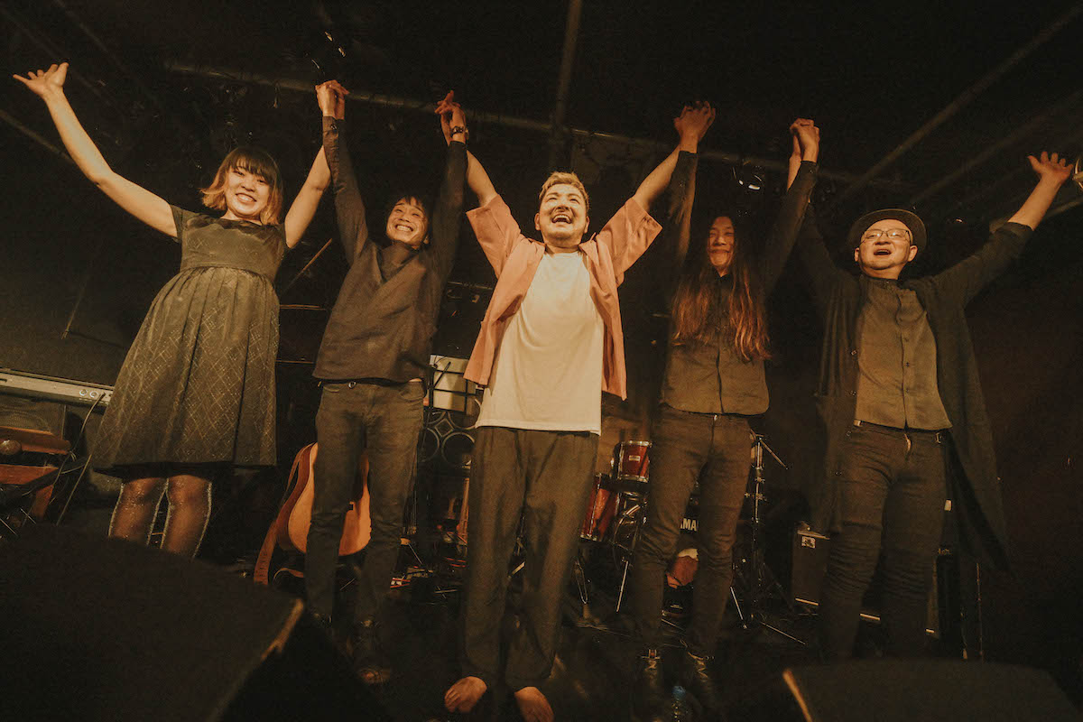 【LIVE REPORT】藤本大祐、人生を歌った2年越しの20周年ライブ「僕には音楽があって、歌があって良かった」 storywriter.tokyo/2024/01/23/703… 

@dai_fuji