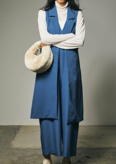 arekiru_fashion's tweet photo. ⋱⠢🫶#EyeLoveYou(#アイラブユー)🫶⠔⋰
#山下美月
#池本真尋(いけもと まひろ)
ブランドは→ #Limue(リミュ)
👇他にもたくさんまとめてます♪
https://t.co/Vi4BxSLGTz https://t.co/hziFpWF8c8