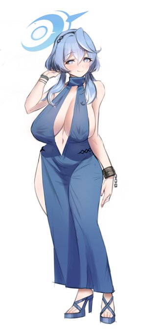 アコちゃんの長い谷間… 