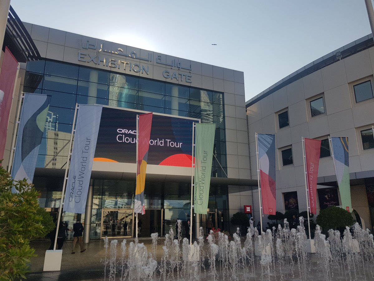 DigitalLeona's tweet photo. All ready for Oracle CloudWorld Tour Dubai. #OCW #CloudWorld https://t.co/75W0S5OiBq