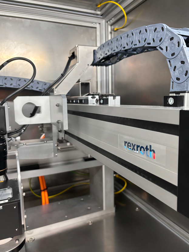 OakmountCS's tweet photo. ... And here are a few photos of the in action and the control panel!
#OakmountControlSystems #BoschRexroth #Automation #ctrlX #BoschCEPartnercollaboration #Keyencevisionsystems #Engineering #MechanicalEngineering #ProcessControl #BritishSME #UKMfg https://t.co/6ctUhHp9xG
