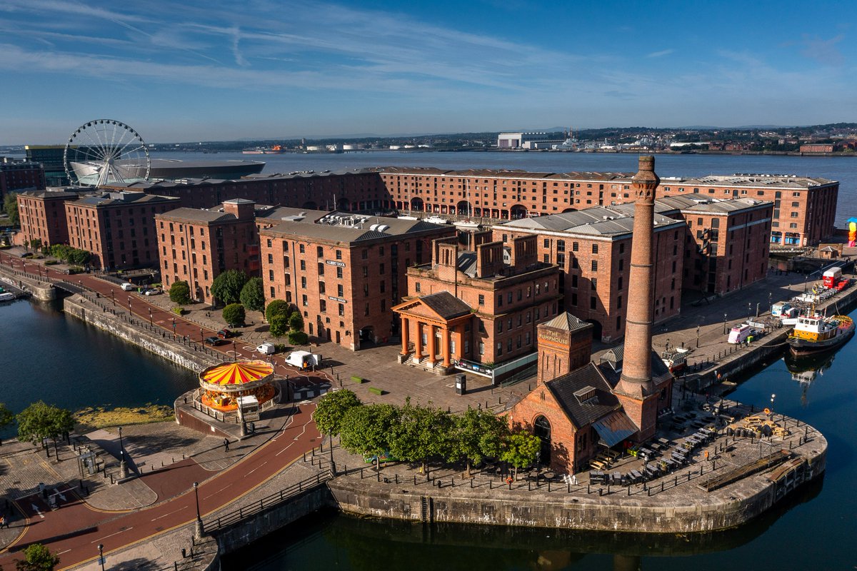LivUni's tweet photo. We're delighted that our School of Architecture @LivUniArch will be working with design firm @FCBStudios to design a £58m major redevelopment of the International @SlaveryMuseum and @MaritimeMuseum_ 🙌
Read more ➡ https://t.co/L71steAvnO
#WaterfrontTransformationProject https://t.co/1ZvCAc1NsR