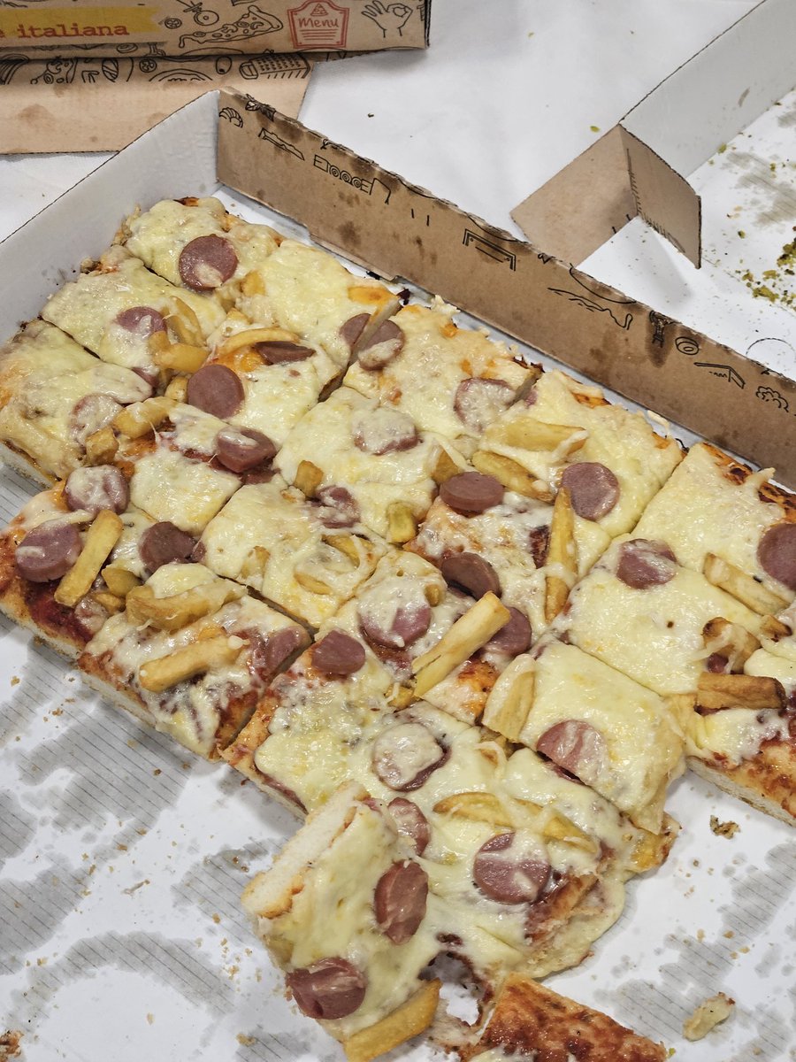 Ko var šausmināties par picu ar ananāsiem - Sicīlijā ēdu picu ar friškām.