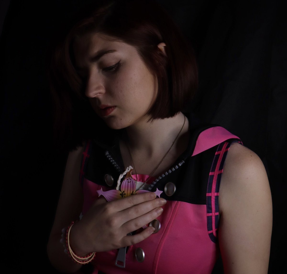 ashlaf99's tweet photo. Happy Anniversary to KH3 RE:Mind (aka my fav KH thing ever) and HAPPY KAIRI DAY!! Have some of my fave shots of my Kairi cosplay 🫶🏻🌸
#kairiday #kairiday2024 #KHKairiDay #KHKairiDay2024 #kingdomhearts https://t.co/SjHhL01llM