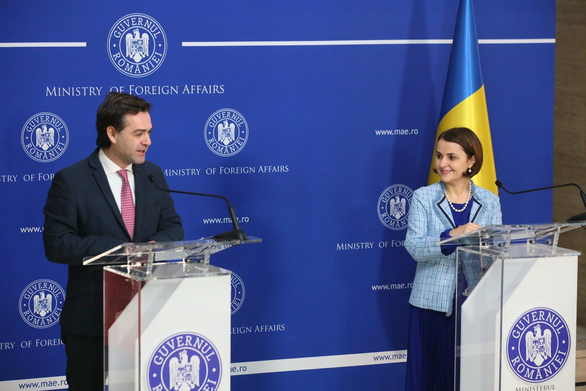Întrevedere excelentă cu ministra de externe și prietena mea dragă, @Odobes1Luminita. Îți mulțumesc, Luminița, pentru contribuția ta personală & sprijinul acordat Republicii Moldova prin proiecte concrete, în eforturile de reformare a țării, dar și în procesul de aderare la UE.