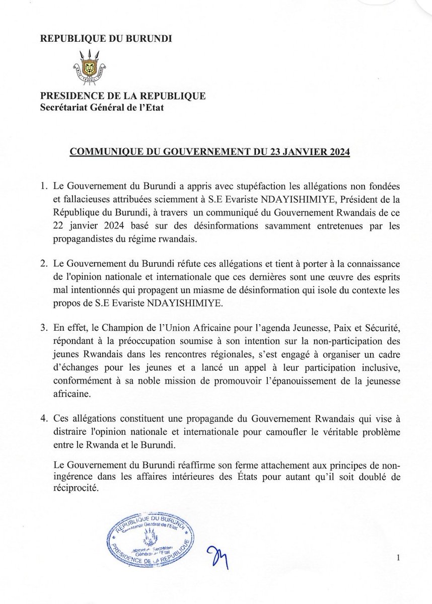 SugiraMireille's tweet photo. 🔴#Burundi: "Les sots vivent au regret de leurs mots, les sages au regret de leur silence!"

Le président #Ndagara essaie d'effacer son kaka... 

Dans un communiqué, il avoue que les ménaces contre son voisin, n'étaient qu'un rougissement, d'un simple tigre en papier😂Trop tard, Faut assumer !👇