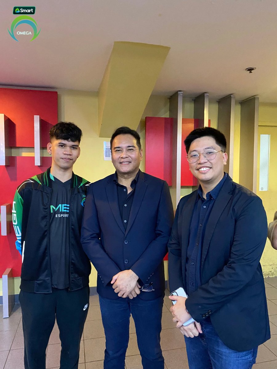 OmegaEsportsPH's tweet photo. Nakisaya sa sinehan at kasamang nanood ni Ch4knu sa premiere night ng βGGβ the movie sila Andrea Brillantes, John Arcilla, at Edward Barber. πΏππ
#OneShotOmega #PowerOfSmart #LiveMoreToday #OMGMLBB #SmartOMG https://t.co/lYgESjs2dz