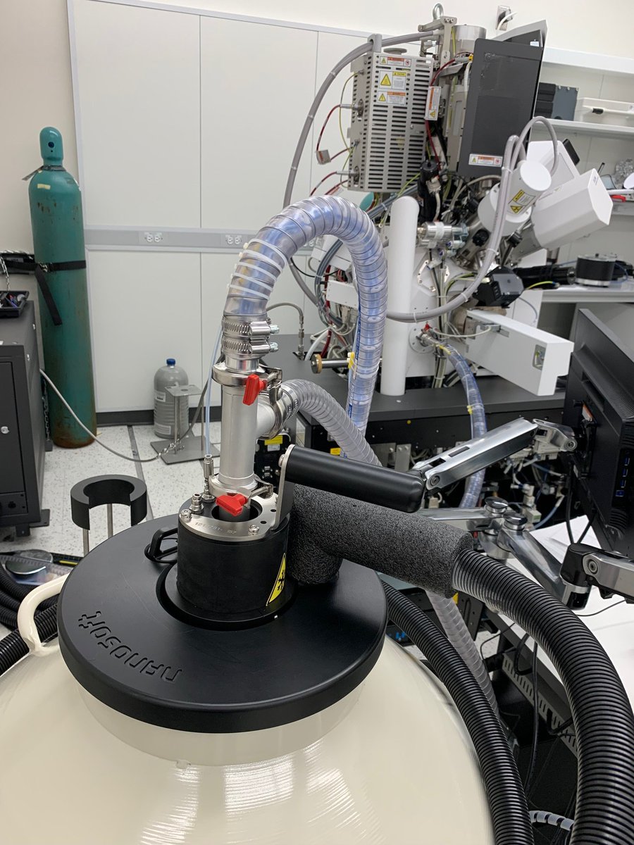 NanoSoftCryoEM's tweet image. Another Aquilos Extended Operation System installed! Our anti-icing features on the adaptor plate keep things dry and makes it real easy to handle the heat exchanger and top off LN2. #cryoEM #cryoFIB #teamtomo

nanosoftmaterials.com/product-page/a…