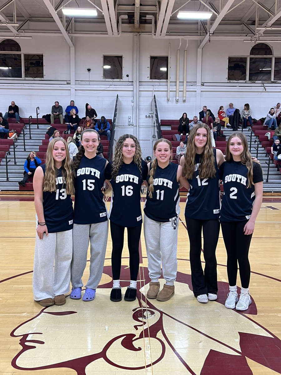 KimmyPeto's tweet photo. What a great time at Seminole Night!!! Thank you @TRSHoops for having us!!!! #futureindians 🏀🏀🏀 @wearetrschools https://t.co/xj4pFRgrqq