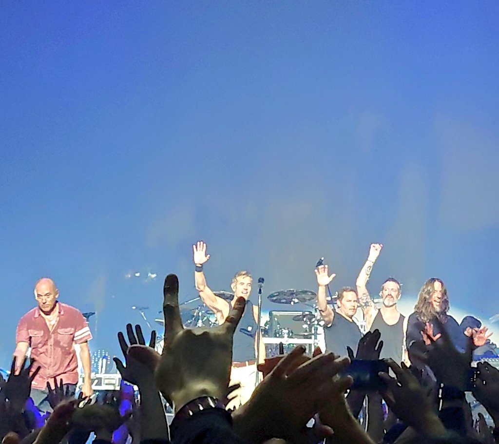 sailin_DA_brah's tweet image. 311、14年ぶりの来日公演🔥
もう来日してくれないかと思ってたよ…
やっと観れてとても嬉しかった😭
ドラムセッションも興奮したしラスト2曲Feels so Good 〜Downの流れも良き。
Thank you for coming to Japan!!
I'm looking forward to you come back soon to Japan again🇯🇵
#ThreeEleven
@311